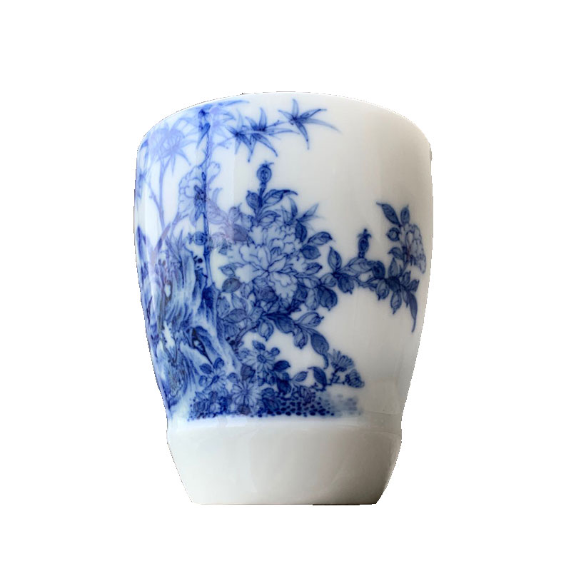 Those jingdezhen nine calcinations hand - made of blue and white porcelain painting of flowers and edify kudan hand cup tea cups