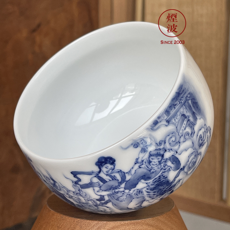 Those jingdezhen blue and white cloud com.lowagie.text.paragraph 9 wonderful hand burn about nine paragraphs stack hole, the wu is empty ocean 's eight quit cup