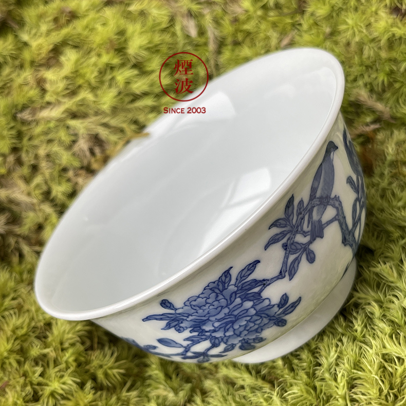 Jingdezhen spring auspicious jade Zou Jun up of eight of the blue and white peony flower on the new sample tea cup