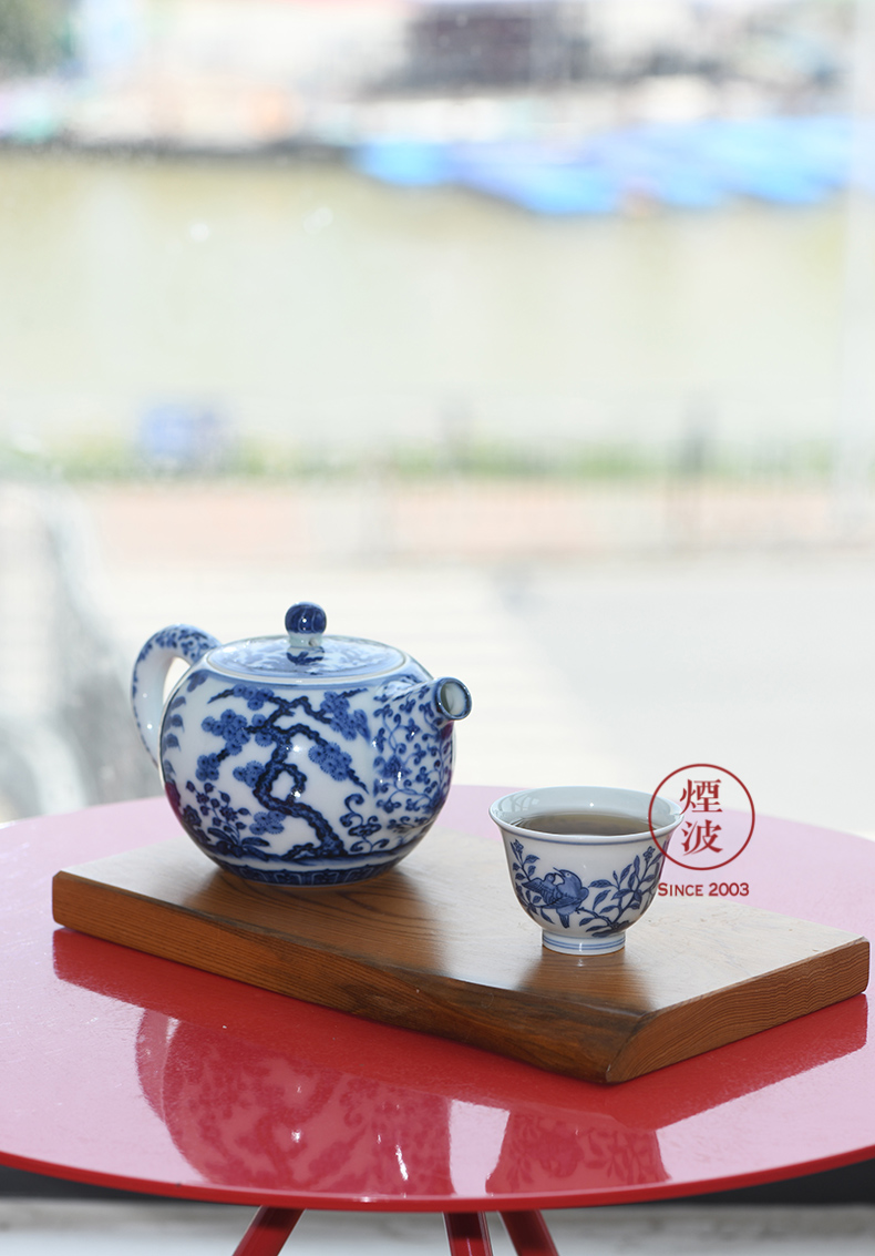 Jingdezhen spring auspicious jade Zou Jun up system with imitation in blue and white cow flowers and birds painting of the bell cup