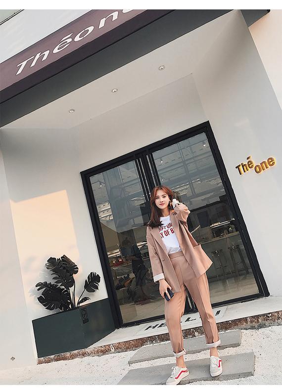 Thu đông 2018 thời trang giản dị đơn giản Anh khí hoang dã phù hợp với bộ đồ nữ mùa thu nhỏ phù hợp với hai mảnh thời trang trung niên nữ cao cấp 