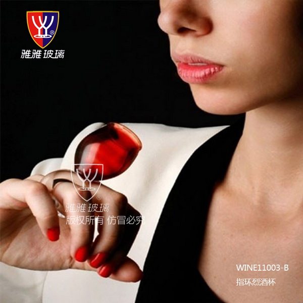 Handmade new glass transparent creative wine glass personality fashion women's magic ring ring cup daily necessities gift