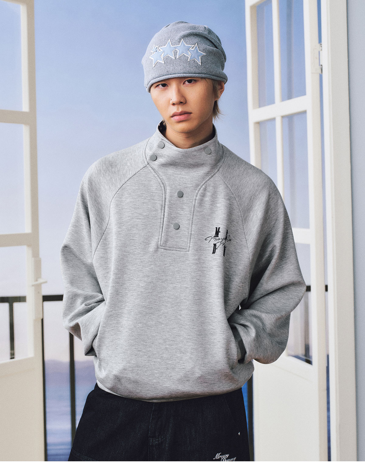 MEDM Half-Placket Collar Pullover Sweatshirt