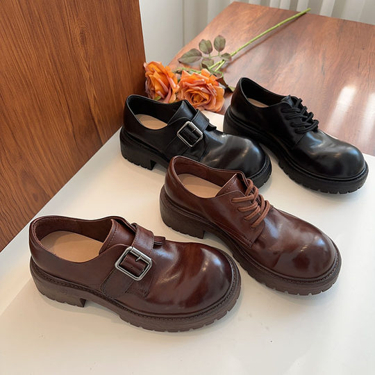 Washed horsehide retro distressed small leather shoes for women with medium heel, thick heel, belt buckle, Velcro lace, British large-toe shoes