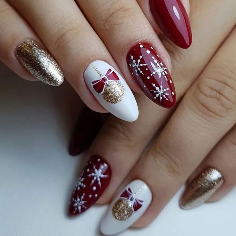 Christmas Snowflake Bow Nail Art Wearable Nails Red and White Gold Color Nail Patches Glitter European and American Style Fake Nails