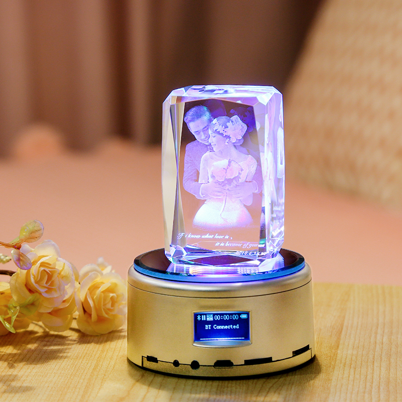 Birthday present Girls send friends New Wedding Gifts Creative Personality Customize Solid Crystal Inner Sculptures Special Walking Hearts