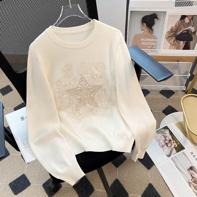 Heavy-Duty Five-Pointed Star Embroidered Pullover Sweater for Women, New 2025 Autumn and Winter Long-Sleeve Sweater with a High-End Design, Trendy Top