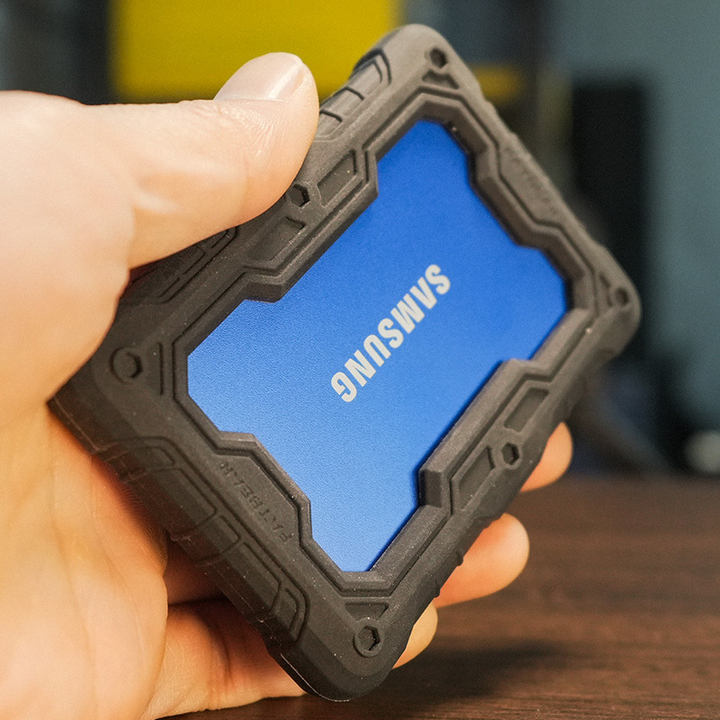 Fat Bear Is Suitable for Samsung T7/T7 Touch Fingerprint Recognition Version Solid-State Mobile Hard Drive Ssd Anti-Fall Protective Case Samsung T7 Tactical Military Anti-Fall Silicone Case Jacket