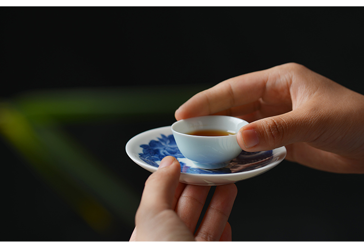 Offered home - cooked at flavour hand - made of blue and white porcelain cup mat cup tea saucer dish of jingdezhen ceramic tea set manually