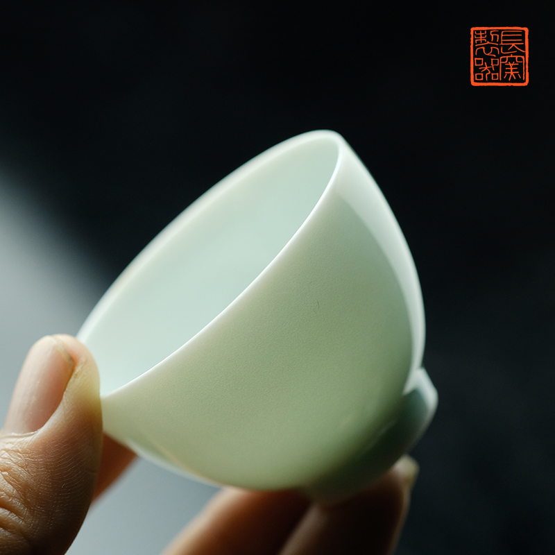 Offered home - cooked view flavour to maintain small heart cup cup in jingdezhen pure hand - made antique porcelain master cup of tea