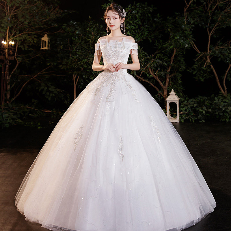 Main wedding dress 2023 new bride small one-shoulder luxury big tail champagne Hepburn dress simple