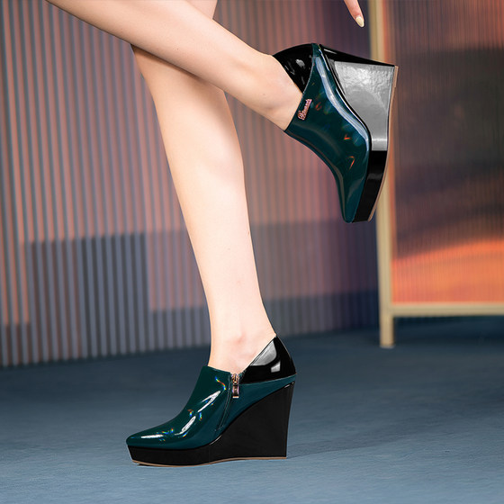 坡跟单鞋女2025春季新款复古设计感真皮漆皮尖头防水台厚底高跟鞋