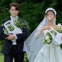 New Korean Wedding Dress Photo Kraft Folding Hand Flower box minimalist Exterior View Brigade Pat simulation Little Chrysanthemum Flower Basket