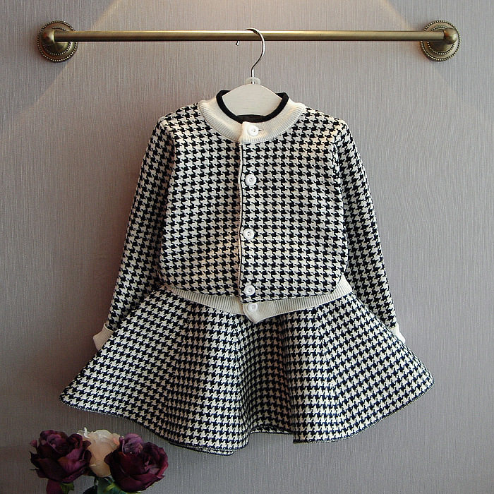 Girls houndstooth knitted suit 2021 spring and autumn new Korean version children's Western style sweater cardigan short skirt two-piece set