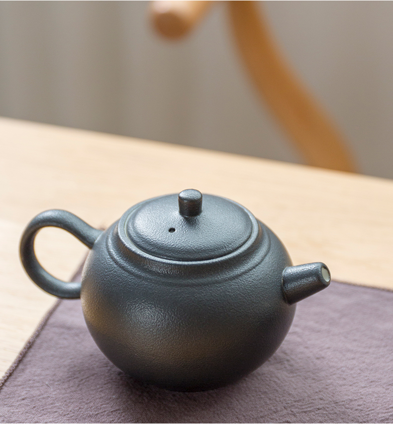 Ceramic travel kung fu tea set is suing crack of portable bag with a second pot cup custom logo