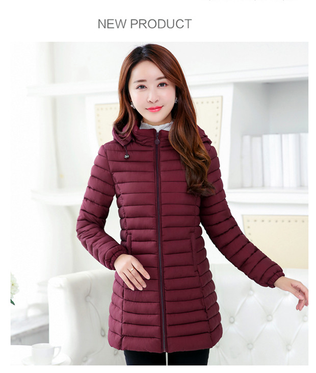 Áo cotton nữ 2018 mới dài trung niên xuống áo bông đệm trung niên mẹ mùa đông nhẹ bông đầm dài qua gối cho tuổi trung niên