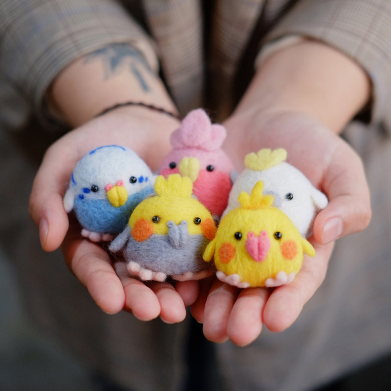 Wool felt diy goat felt handmade homemade material Bag Xuanfeng yellowing parrot small chicken baby doll mobile phone hanging rope