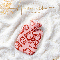 Cartoon fashion water injection hot water bag warm stomach hot compress hand warm treasure big and small mini cute female student dormitory