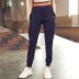 Xiaoxi nhà thể thao quần mùa thu chân chùm cao eo quần yoga phụ nữ lỏng lẻo quần gần miệng nhanh khô quần chạy thể dục - Quần thể thao quần adidas 3 sọc Quần thể thao