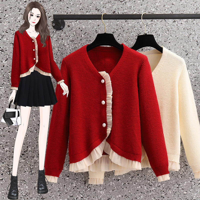 In the spring of 2023, the new large - code female French retro - lock leaf spring knit sweater and tops