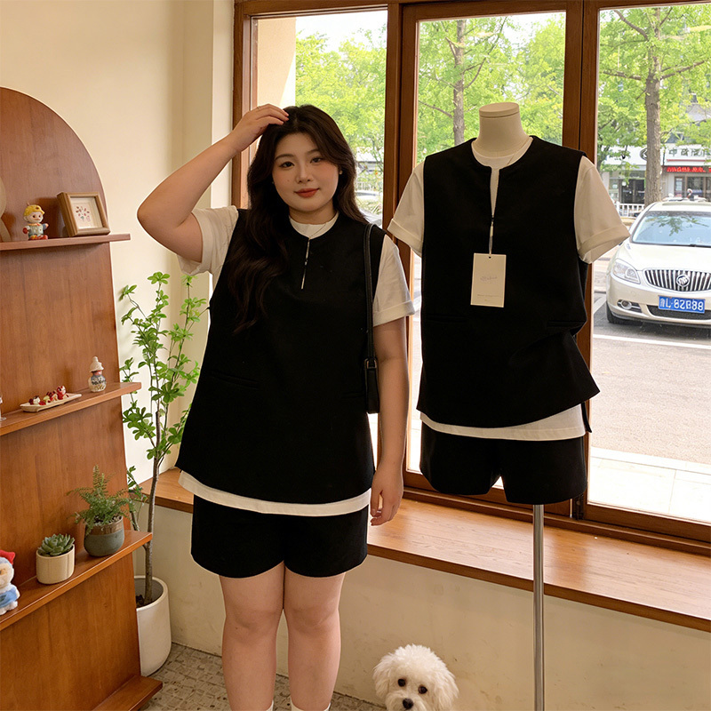 Plus-Size Casual Style Suit for Women, New Summer White Short-Sleeved Base Shirt Layered with Vest and Shorts Three-Piece Set