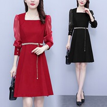 Plus-size womens clothing in the spring of 2023 new fat mm temperament slim long-sleeved square collar waist solid color French dress