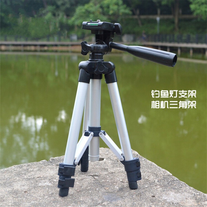 Three-section aluminum alloy fishing light bracket night fishing light tripod fishing light large bracket flashlight camera triangular bracket