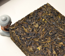 Yunnan Puer tea leaf brick tea Mengku Iceland ancient Tree tea pure material Old Tree Arbor raw Tea Premium 900g