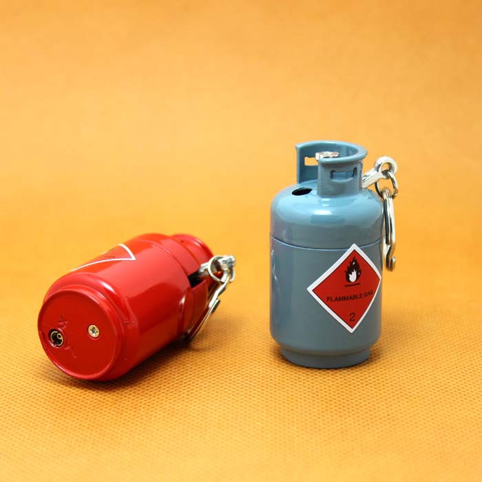 Cá nhân sáng tạo bình xăng mini nhẹ hơn Sáng tạo bình xăng nhẹ hơn với khóa treo hột quẹt bật lửa