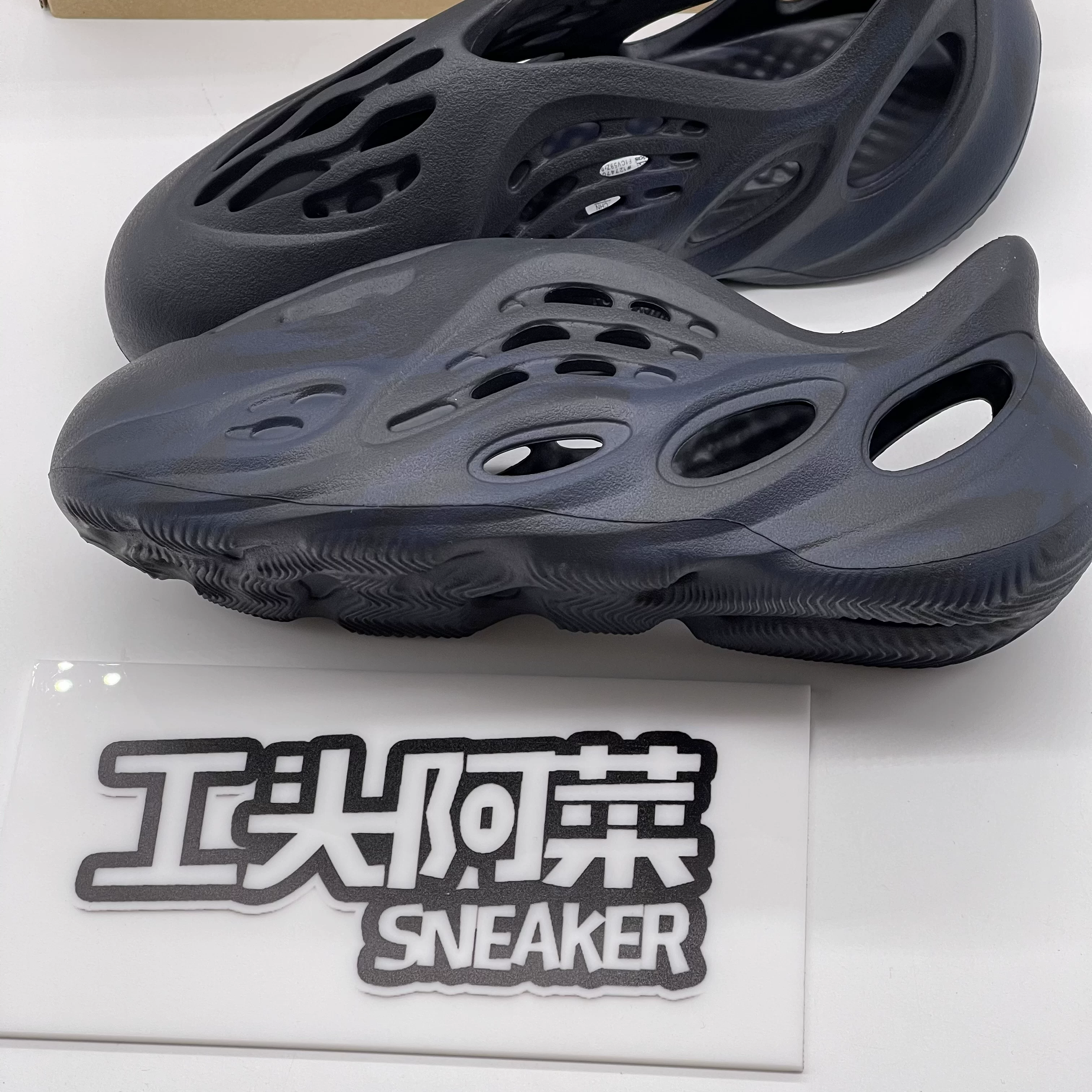 Детские кроссовки A Cai adidas годовые foam runner темно-синие кокосовые отверстие обувь GX8506
