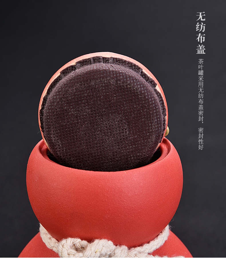 Friend is creative ceramic tea pot seal pot size home red and green tea pu 'er tea caddy fixings, black and white