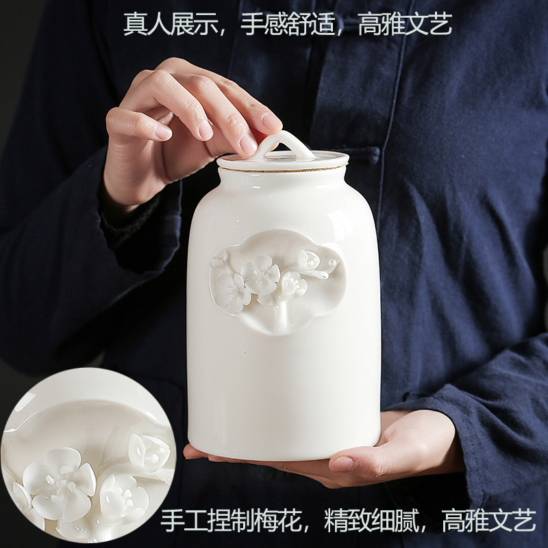 Friend is ceramic tea pot seal pot red green tea pu 'er tea storage tanks tieguanyin tea tins gift box