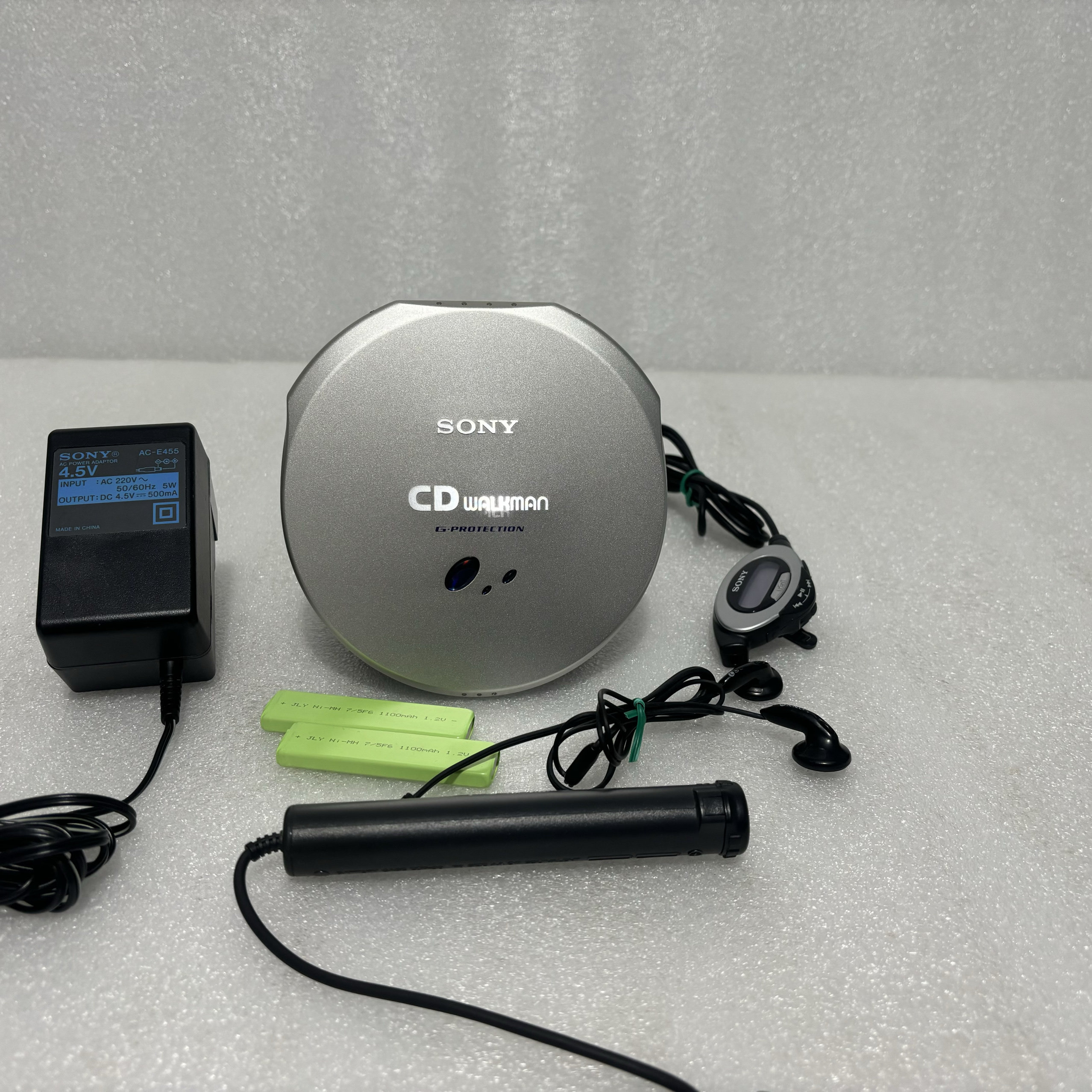 オーディオ機器 再生しました ポータブルCDプレーヤー D-E990 SONY ソニー