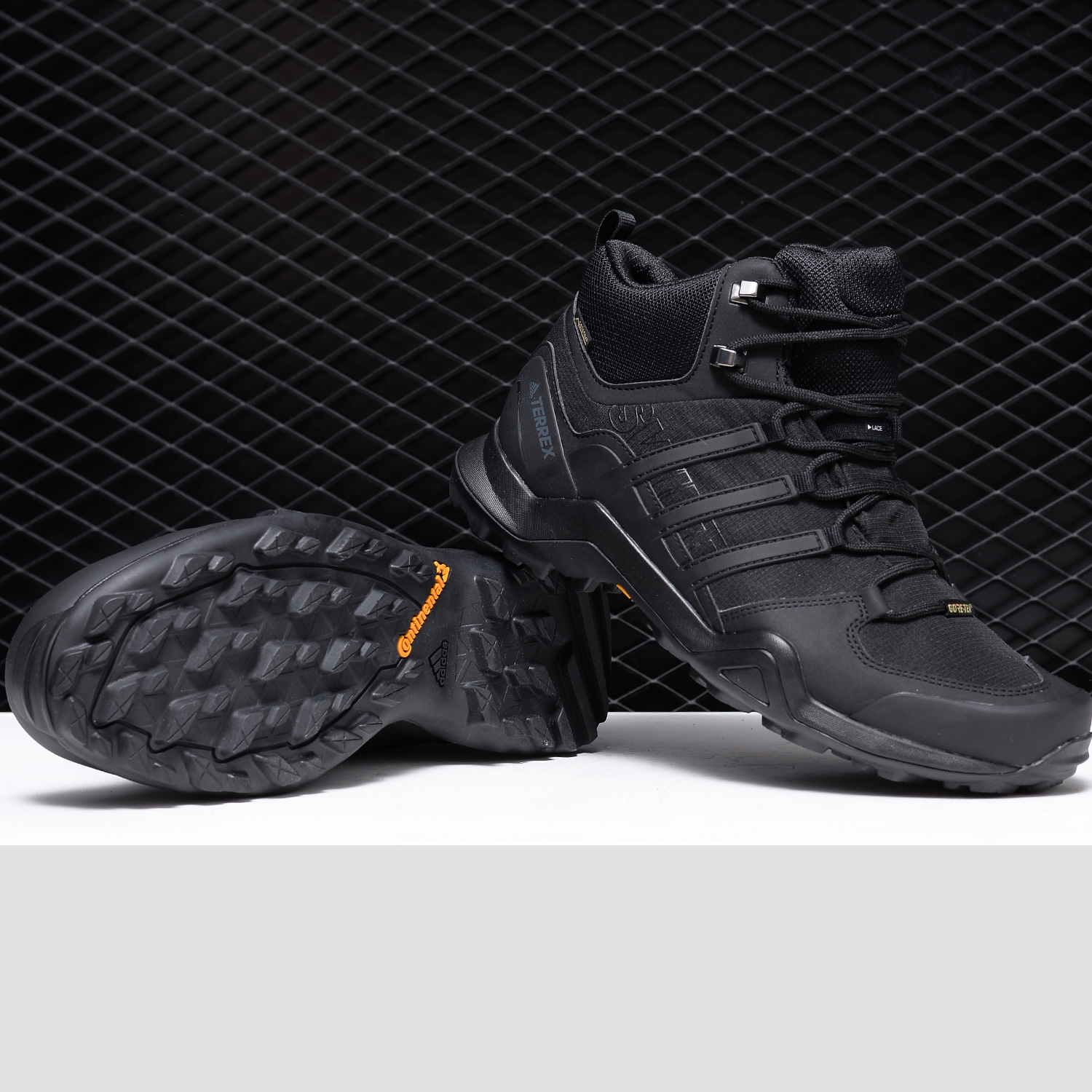 cm7500 adidas