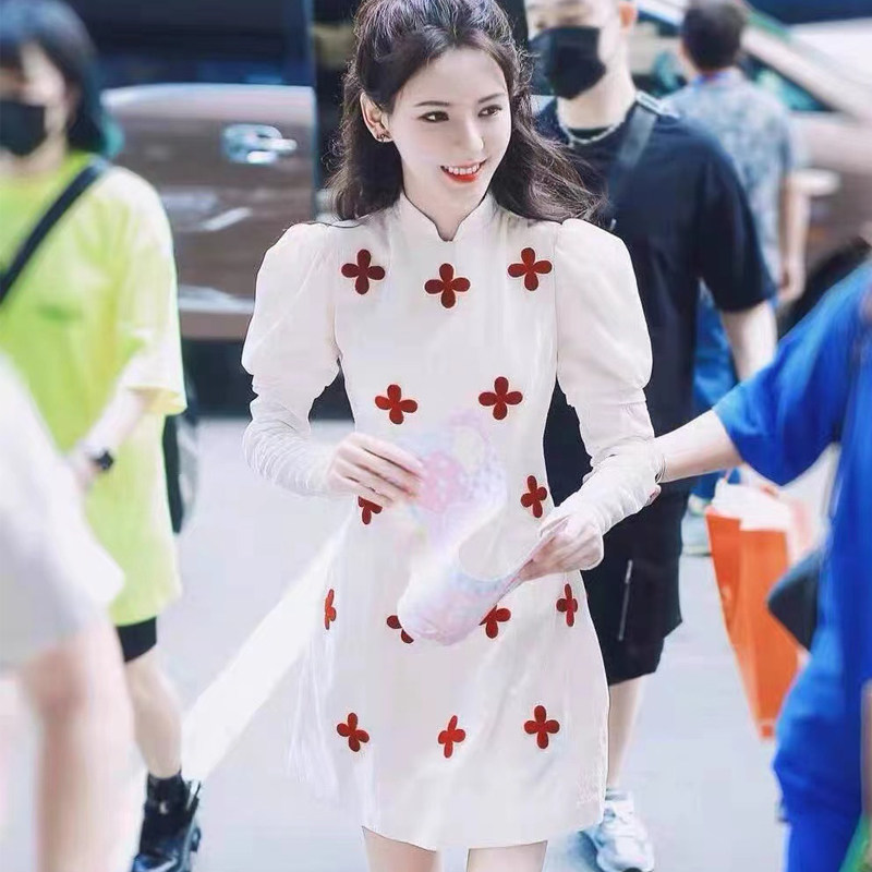 Star Zhang Yuxi's Tongan Qipao Young Girl's Daily Spring Little Submodified version of the foreign dress A word