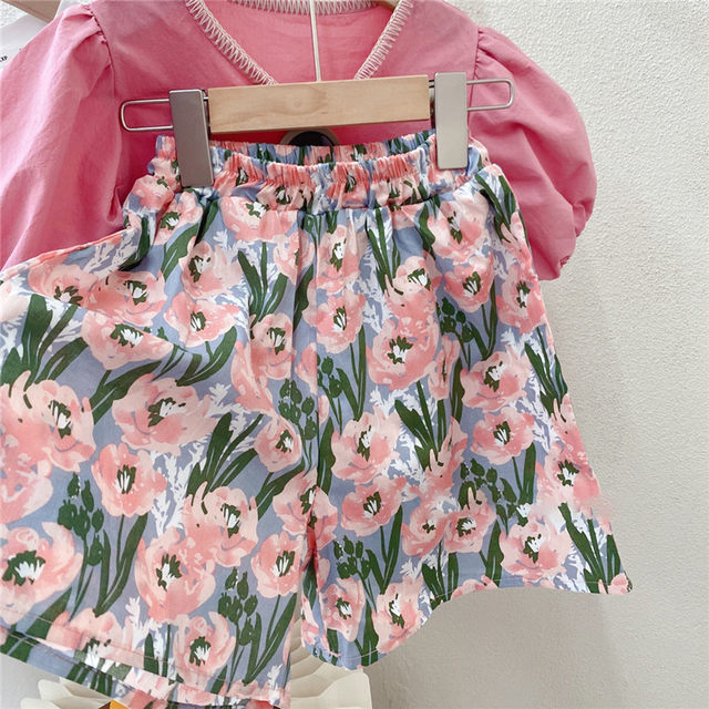 Girls foreign style floral suit 2022 summer new Korean version baby short-sleeved top shorts girls two-piece set