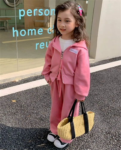 Осенний спортивный детский весенний комплект