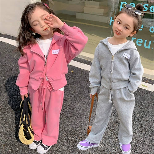 Осенний спортивный детский весенний комплект