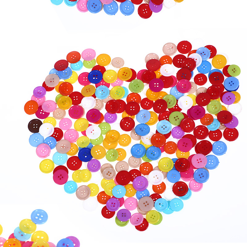 Children button Colour resin buckle Sub Kindergarten Creative handmade material diy paste Painted Button Flowers 