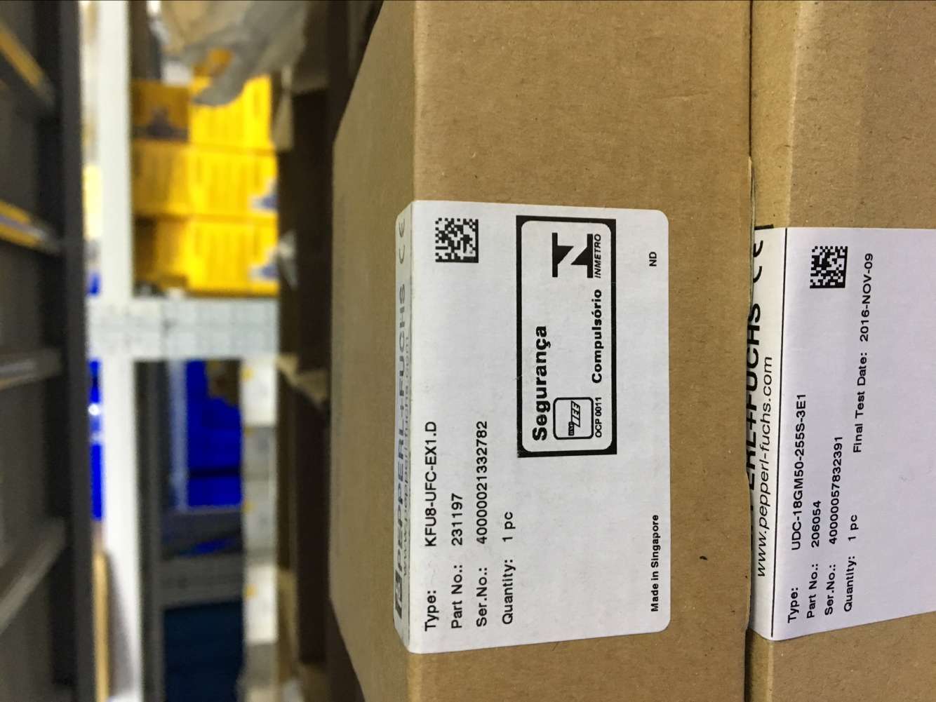 NBN2-F581-220S4-E8-V1-Y203112 (spot twice as well as the Foro P F)