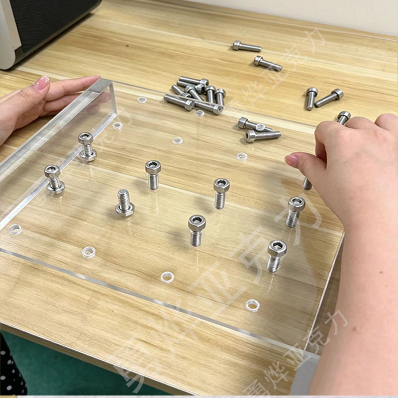 Screw-Twisting Competition Props Transparent Acrylic Matching Screws Screw-Twisting Competition Props Transparent Acrylic Matching Screws