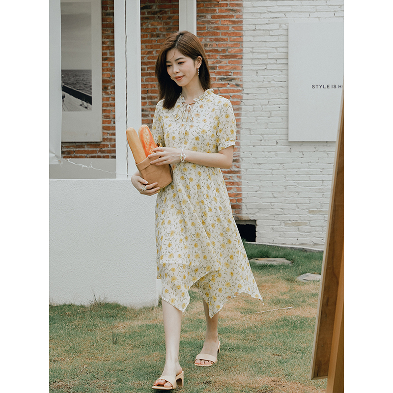 Lacquer quantity One cut and thin summer yellow Small irregular small crowdsourced design dress hem Fancy Dress long dress 0541