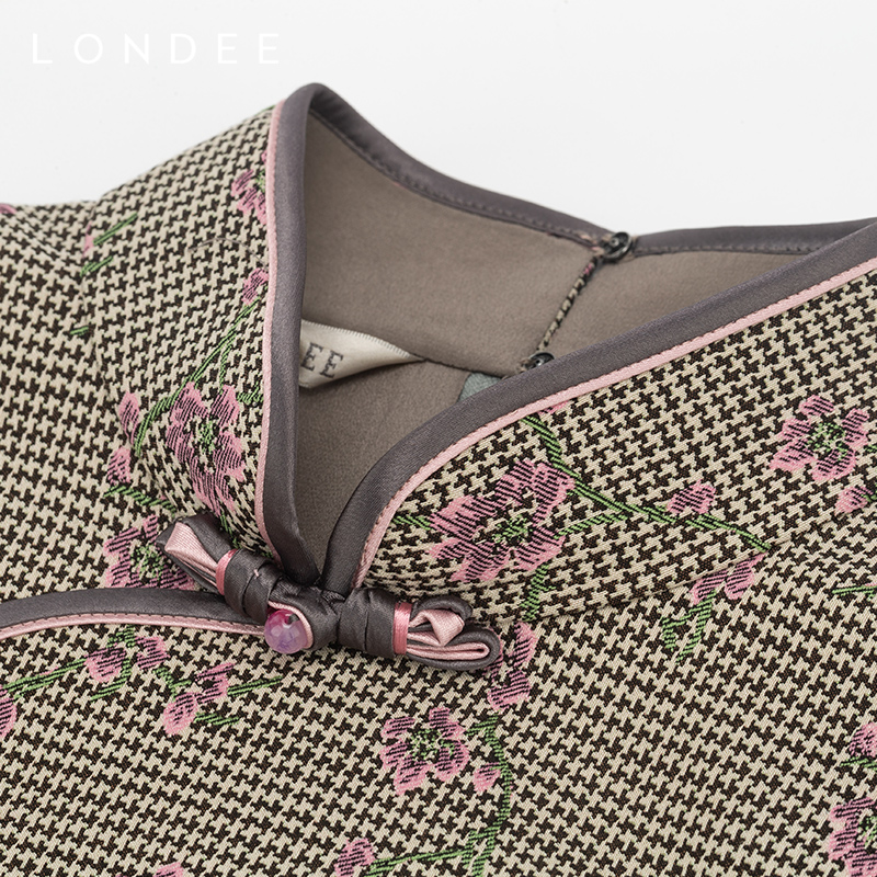 Londee/龙笛 Mulberry silk elegant handmade manual handicon, cheongsam 8T21168 Londee/龙笛 Mulberry silk elegant handmade manual handicon, cheongsam 8T21168