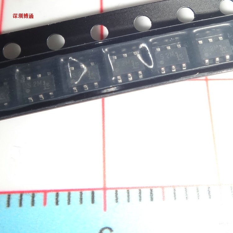 SMD 6-pin power supply chip QBNJ 77000 D05E6 CY4PB B3BF4 3126 AAP ACe S2M