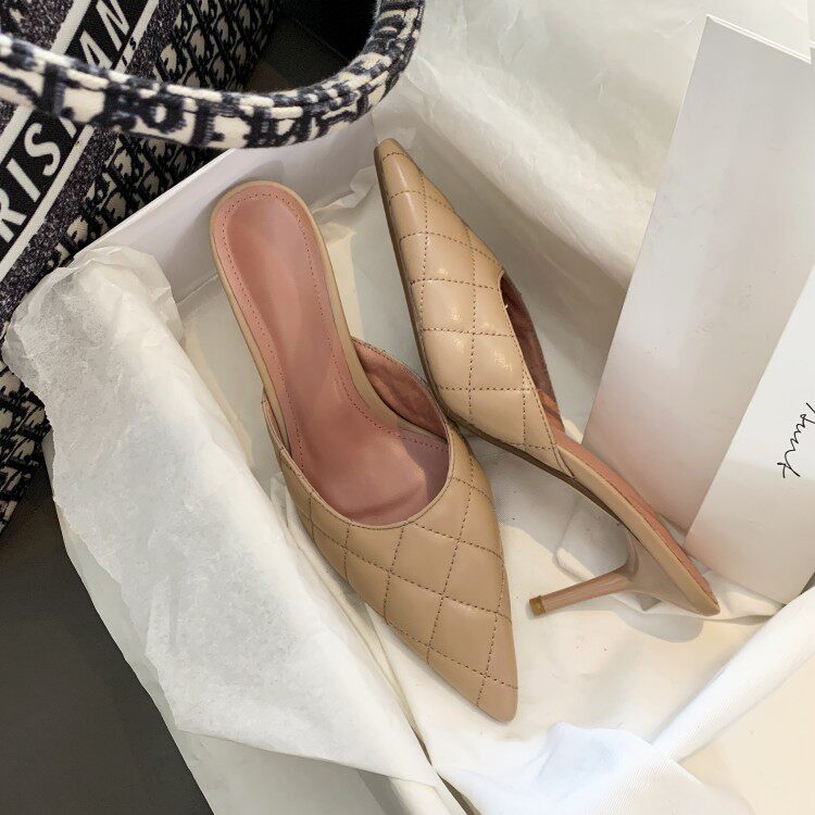 Cloud sensation ~ The big cards this year Favorite Pointed Thin with Mueller Shoe Temperament Lukewarm senior Wind Baotou slippers