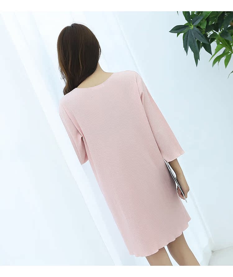 Váy ngủ cotton 2018 nữ mùa thu và mùa đông cổ tròn cotton dứa mùa xuân và mùa thu áo dài nhà mặc đồ ngủ để gửi túi lưu trữ váy nhung cao cấp