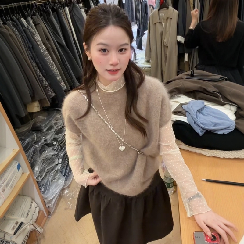 Korean Style Lazy Knit Vest Set for Women, Autumn Petite Short-Sleeved Sweater Layered with Lace Base Shirt Two-Piece Set Korean Style Lazy Knit Vest Set for Women, Autumn Petite Short-Sleeved Sweater Layered with Lace Base Shirt Two-Piece Set