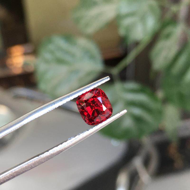 A01022 Myanmar Rag Valley Positive Red Spinel Rag Red Tip Crystal Full Fire