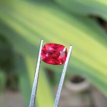 No 20 bright red spinel rose red full fire highlight bright red spinel Myanmar Mogu countertop large