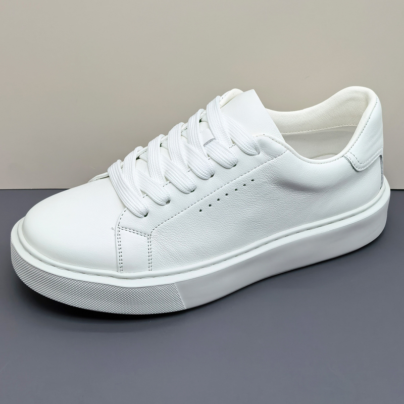 Men's White Sneakers Made of First-Layer Cowhide, 2026 Summer New Style, Soft Sole, Breathable, Pure White, Versatile Men's Sneakers